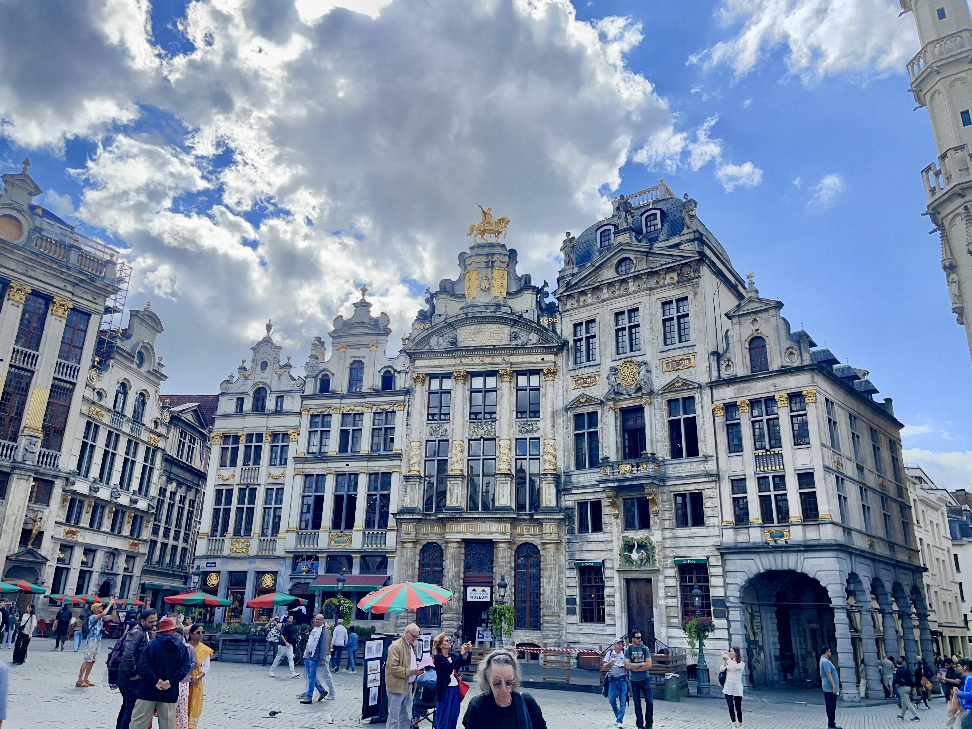 Buildings at the Grand Place on a nice half-cloudy, half-sunny day